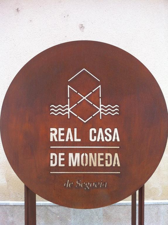 Casa De La Moneda Hotel เซโกเวีย ภายนอก รูปภาพ